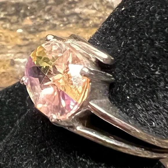 Pink/peach tone silver ring size 7 - Picture 5 of 8